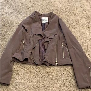BB Dakota zip front jacket